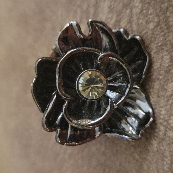 Y2k Romantic Gunmetal Rhinestone Rose Flower Goth Fairycore Stretch Ring - Picture 3 of 5